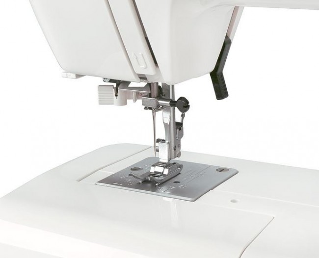 Электромеханическая швейная машина Elna 1110