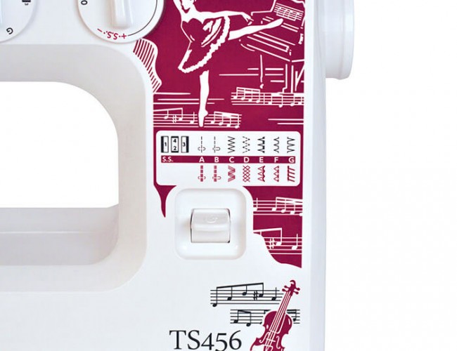 Электромеханическая швейная машина Elna TS456