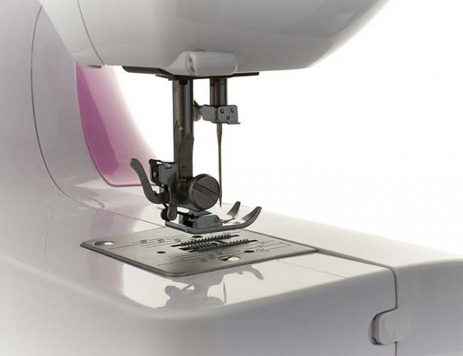 Компьютерная швейная машина Elna 5300